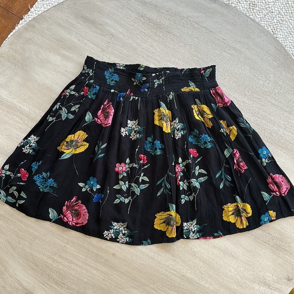 New Old Navy Skirt Large - Picture 9 of 13